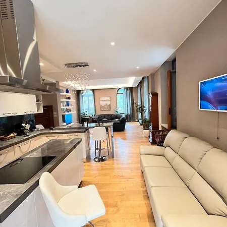 Magnifico Roero Relax Tre Канале